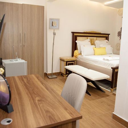 Residence Le Sommet - Chambre Versace Douala Eksteriør bilde
